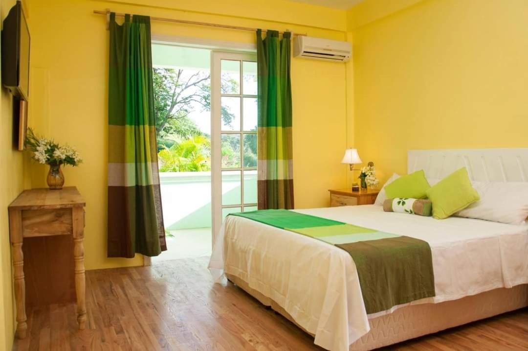 Diamond View Cottages Roseau Ngoại thất bức ảnh